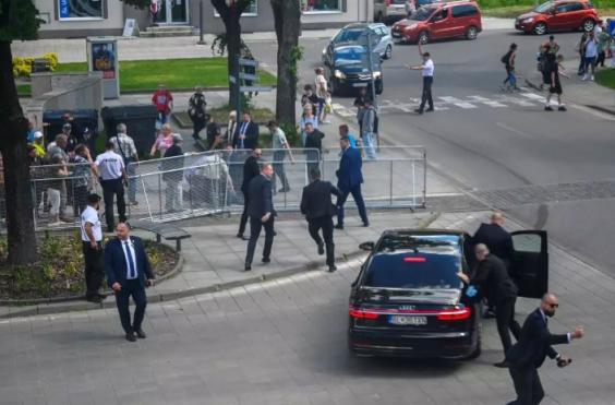 Σλοβακία - Επίθεση στον Πρωθυπουργό