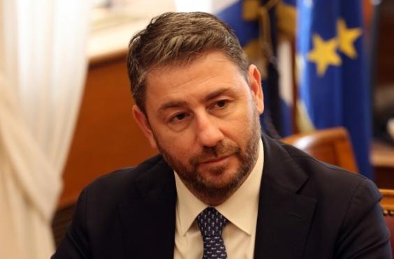 νικος ανδρουλακης
