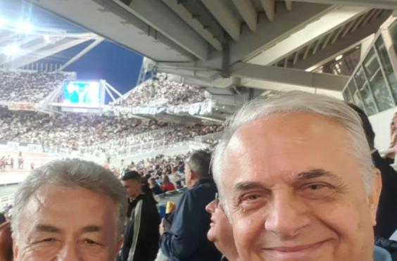 ΑΡΝΑΟΥΤΑΚΗΣ ΜΠΟΥΡΟΣ