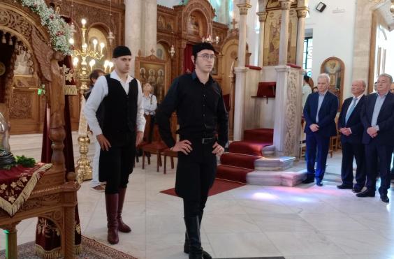 τιμία κάρα