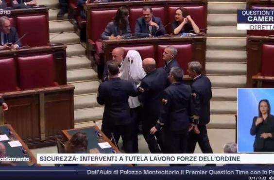 βουλευτής φάντασμα ιταλία
