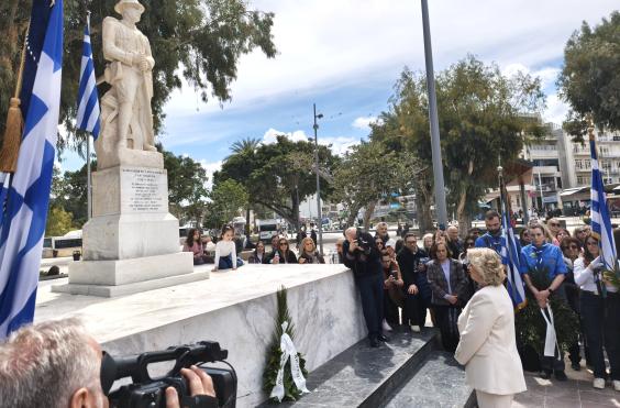 κατάθεση στεφάνων 25η μαρτίου