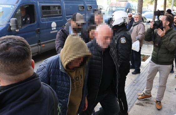 συλληφθέντες κύκλωμα