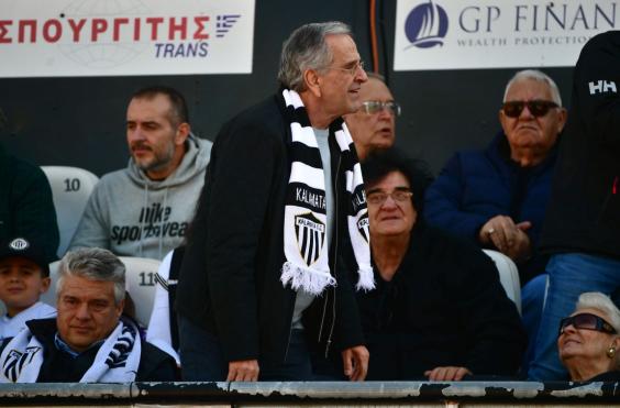 σαμαράς γήπεδο