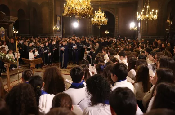 μαθητες χαιρετισμοι