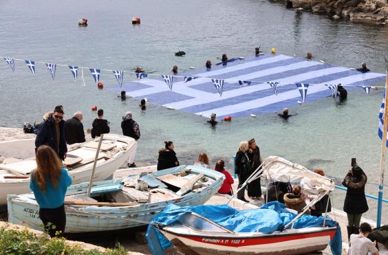 Γαλανόλευκη-γίγας