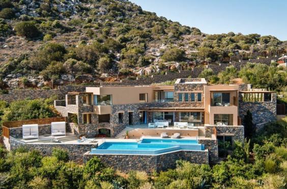 ΤΟΥΡΙΣΤΙΚΕς ΕΠΕΝΔΥΣΕΙς