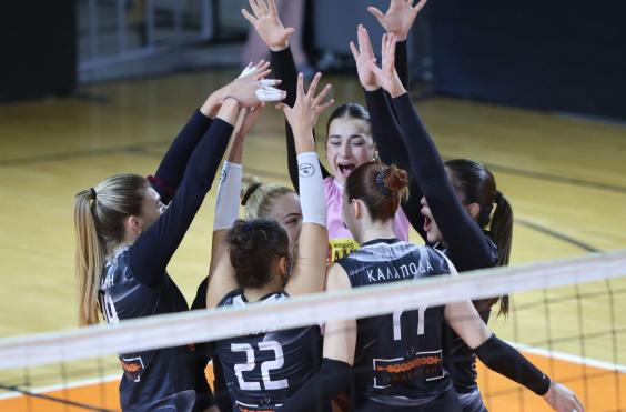 ΟΦΗ ΒΟΛΕΙ ΓΥΝΑΙΚΩΝ