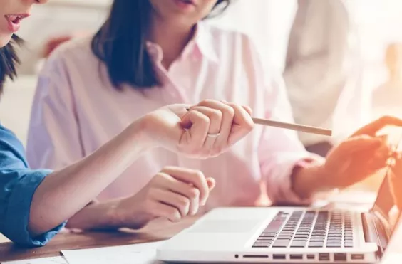 γυναίκες - εργασία 