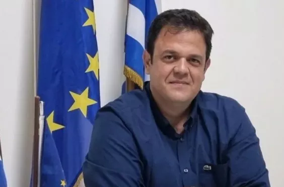 στράτος μαγκουσάκης