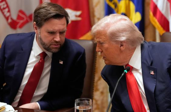 Βανς - Τραμπ