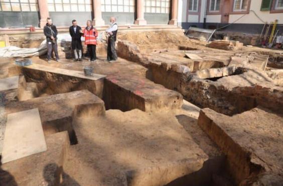 ρωμαικο στρατοπεδο γερμανια