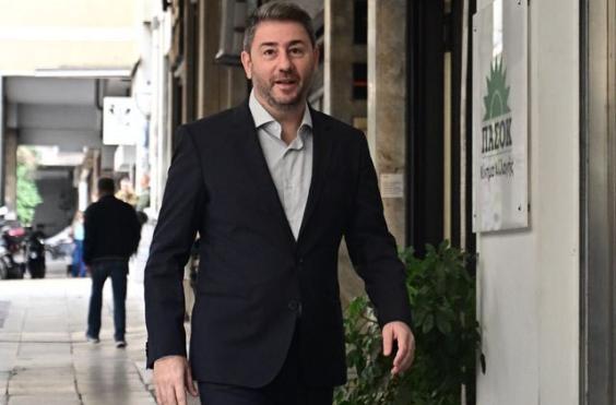 νίκος ανδρουλάκης