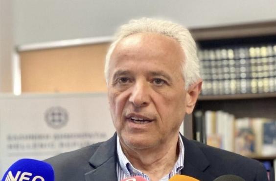 αντώνης περυσινάκης