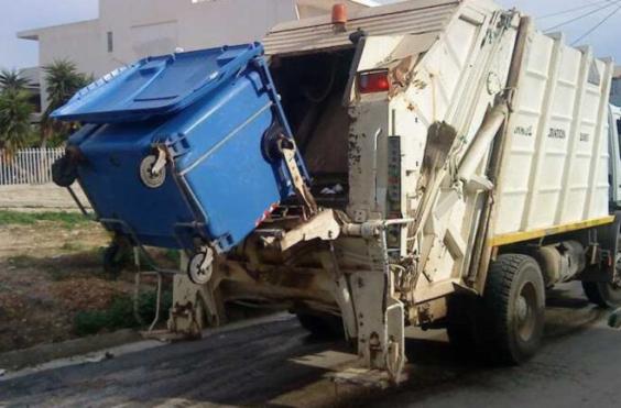αποκομιδη απορριμματων