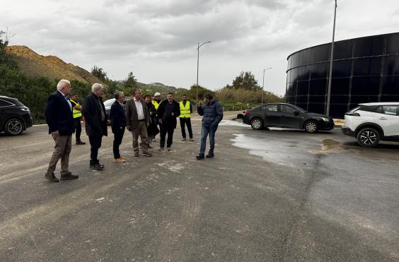 ΓΡΑΦΑΚΟΣ ΣΤΗΝ ΔΕΥΑΗ