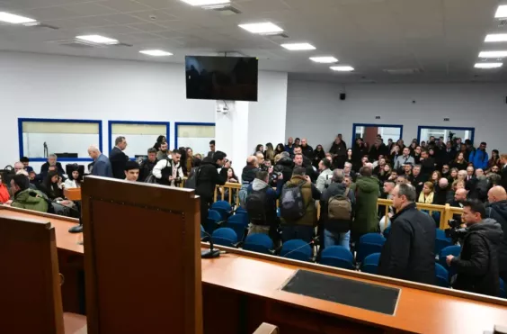 Δίκη Τεμπών