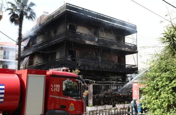 φωτια πολυκατοικια ιλιον