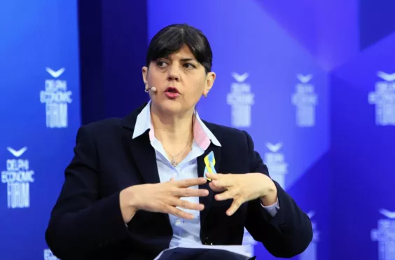 λάουρα κοβέσι