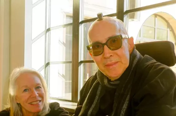 Παράλυτος άνδρας μουσική