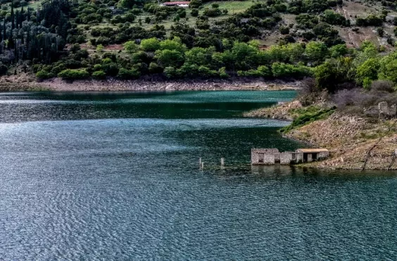 Μόρνος