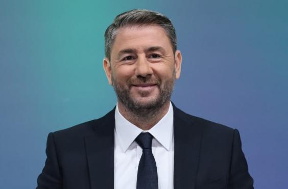νικος ανδρουλακης 
