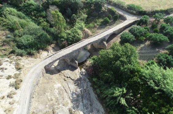πέτρινο γεφύρι “Παλιοκαμάρα”