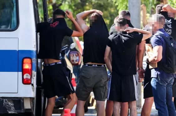 Καλλιθέα κωλόπαιδα