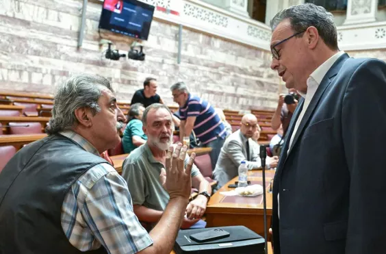 ΠΟΛΑΚΗΣ ΦΑΜΕΛΛΟΣ