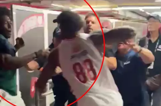 Τζόουνς Ναν