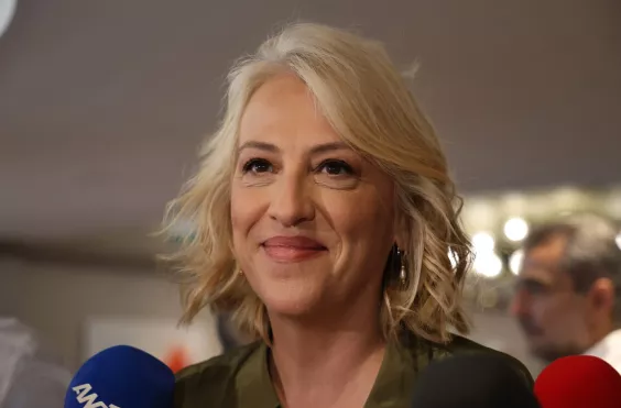 ρένα δούρου