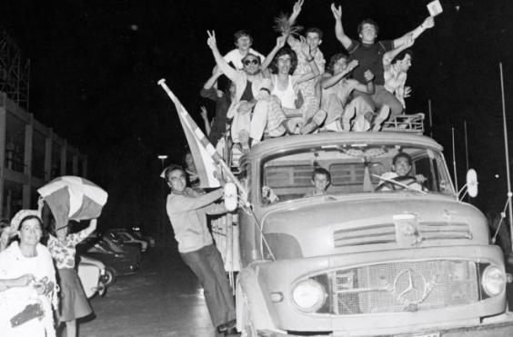 αποκατάσταση δημοκρατίας 1974