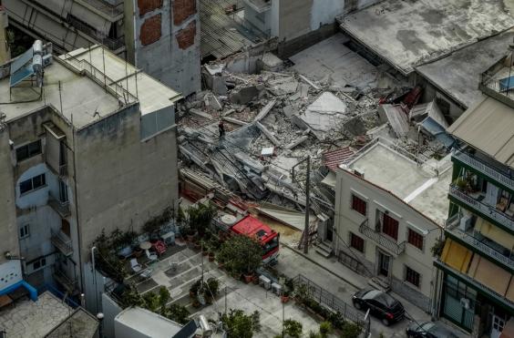 πολυκατοικία πετράλωνα
