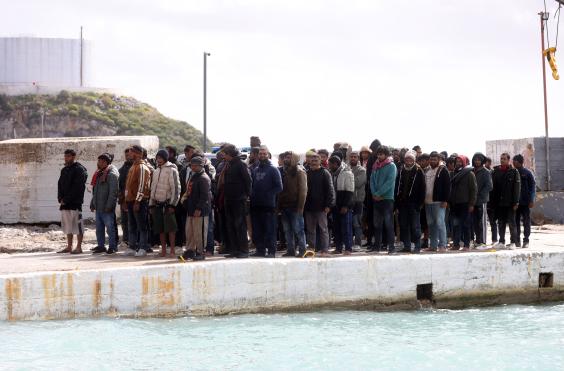 Μετανάστες