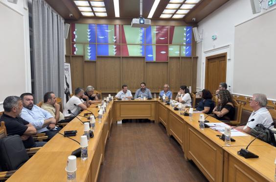 ΣΥΣΚΕΨΗ ΣΤΗΝ ΠΕΡΙΦΕΡΕΙΑ ΚΡΗΤΗΣ