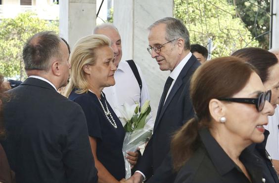 σαμαρας μνημοσυνο λενας
