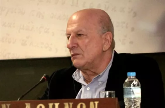 Πανούτσος