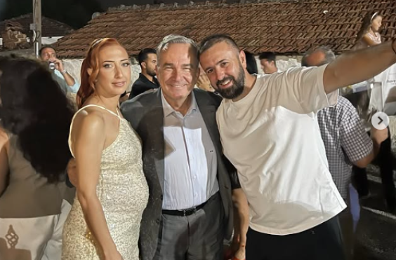 παπαθανάσης γλέντι