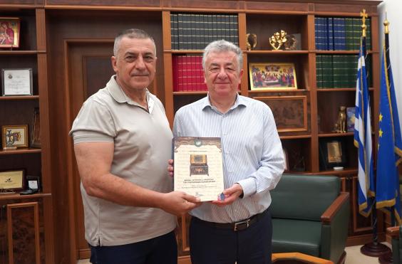 ΑΡΝΑΟΥΤΑΚΗΣ ΚΟΥΡΕΤΑΣ