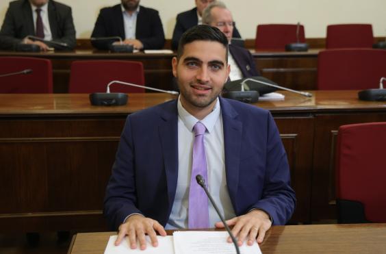 κωνσταντινος κεφαλογιαννης