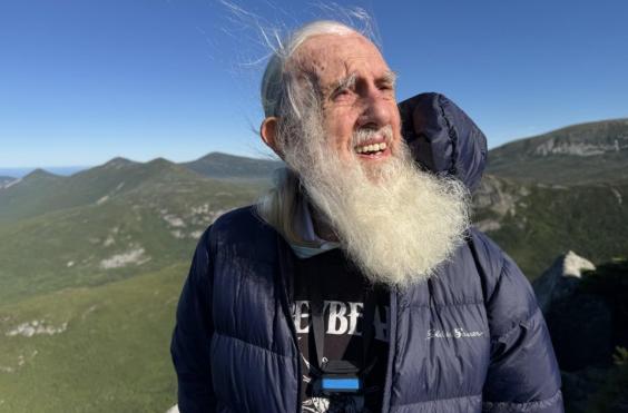 91χρονος πεζοπορος