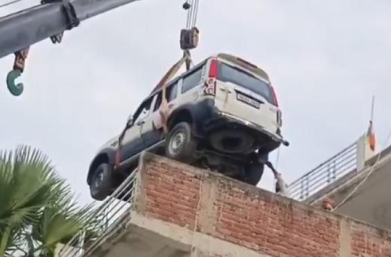 SUV ταράτσα