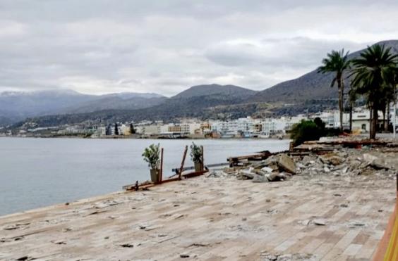 λιμανι χερσονησου