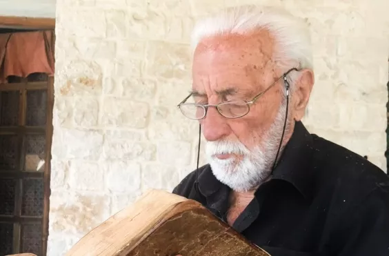 σηφης μανούσακας