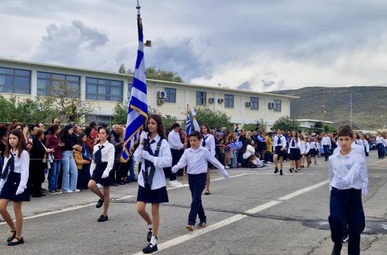Παρέλαση 28ης Οκτωβρίου στη Χερσόνησο