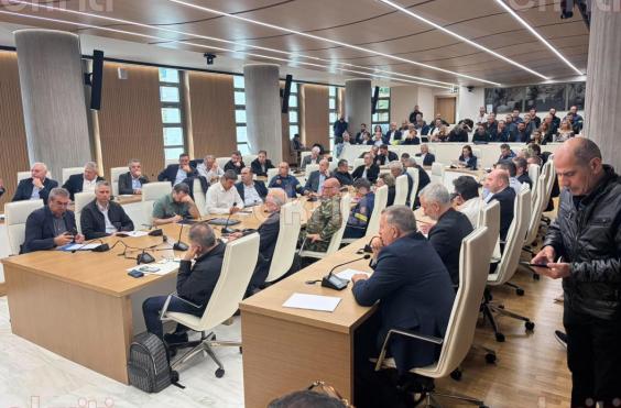 σύσκεψη περιφέρεια πλημμύρες