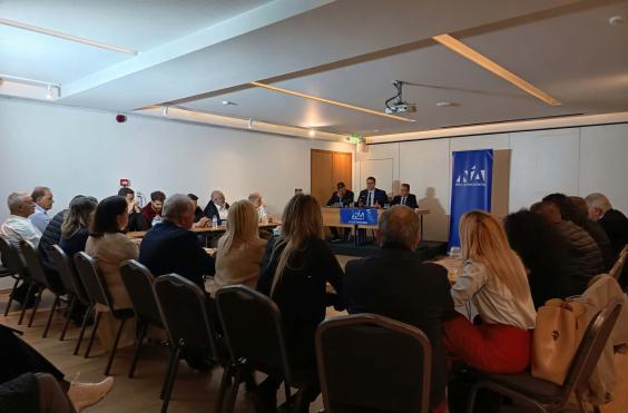 δεεπ κοντογεώργης