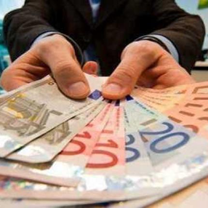 "Συμφωνία επί της αρχής" με τρόικα για τα "κόκκινα" επιχειρηματικά δάνεια