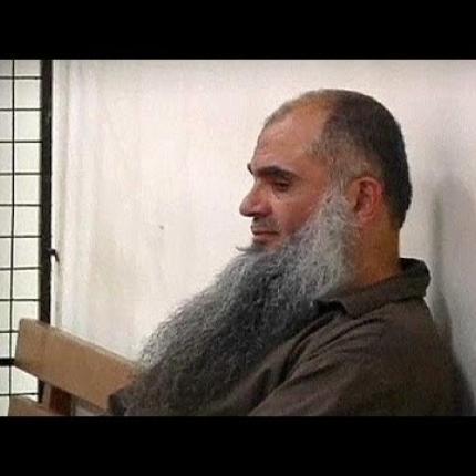 Η Ιορδανία αθώωσε τον ριζοσπάστη ισλαμιστή ιερωμένο Αμπού Κατάντα