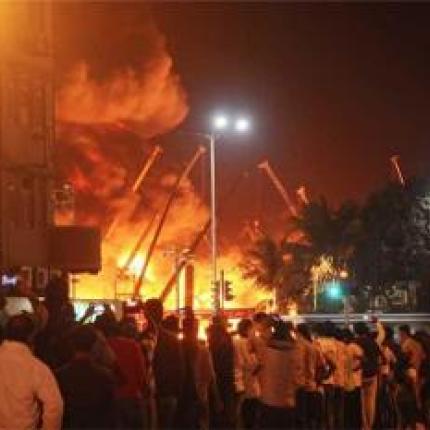 hotel-fire-in-pakistan.jpg